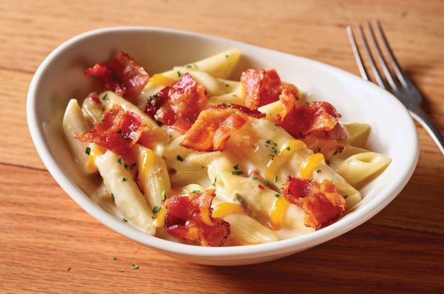 Applebee's 4-Cheese Mac & Cheese ¥
